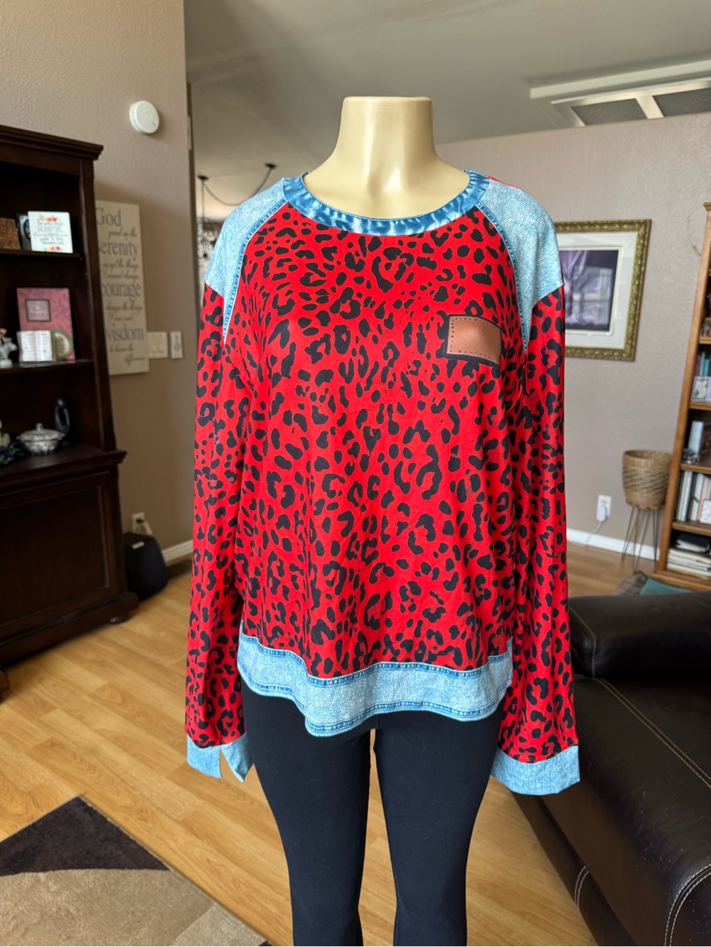 Boutique red leopard print raglan blouse with denim trim-size XL